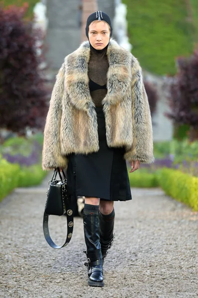 Look 61